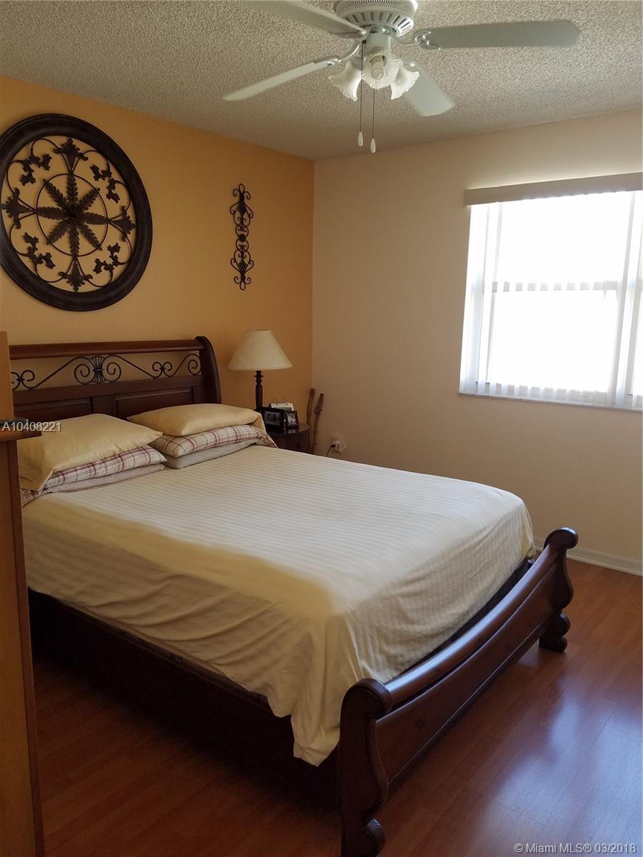 KENDALE LAKES NORTH SEC 9 - Residential