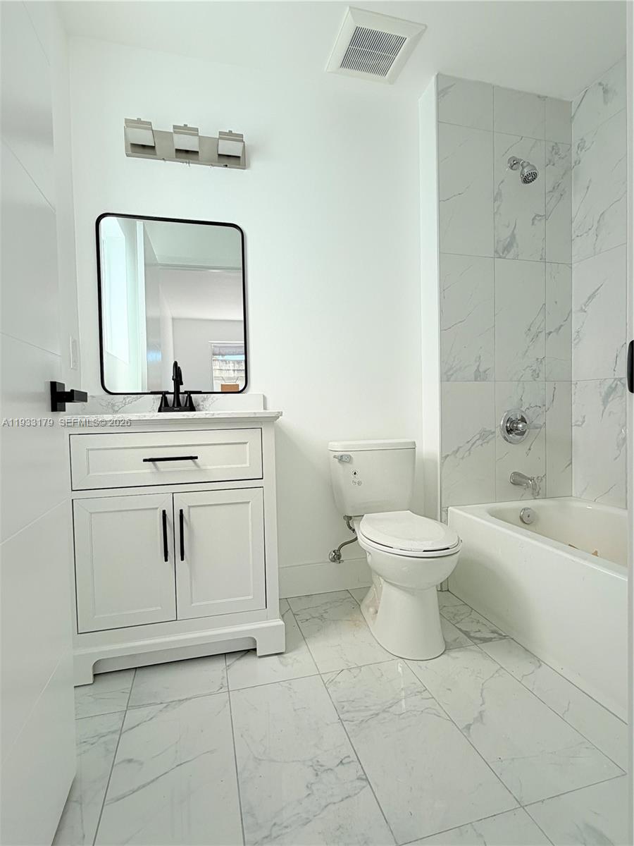 CEDARHURST - Residential Income