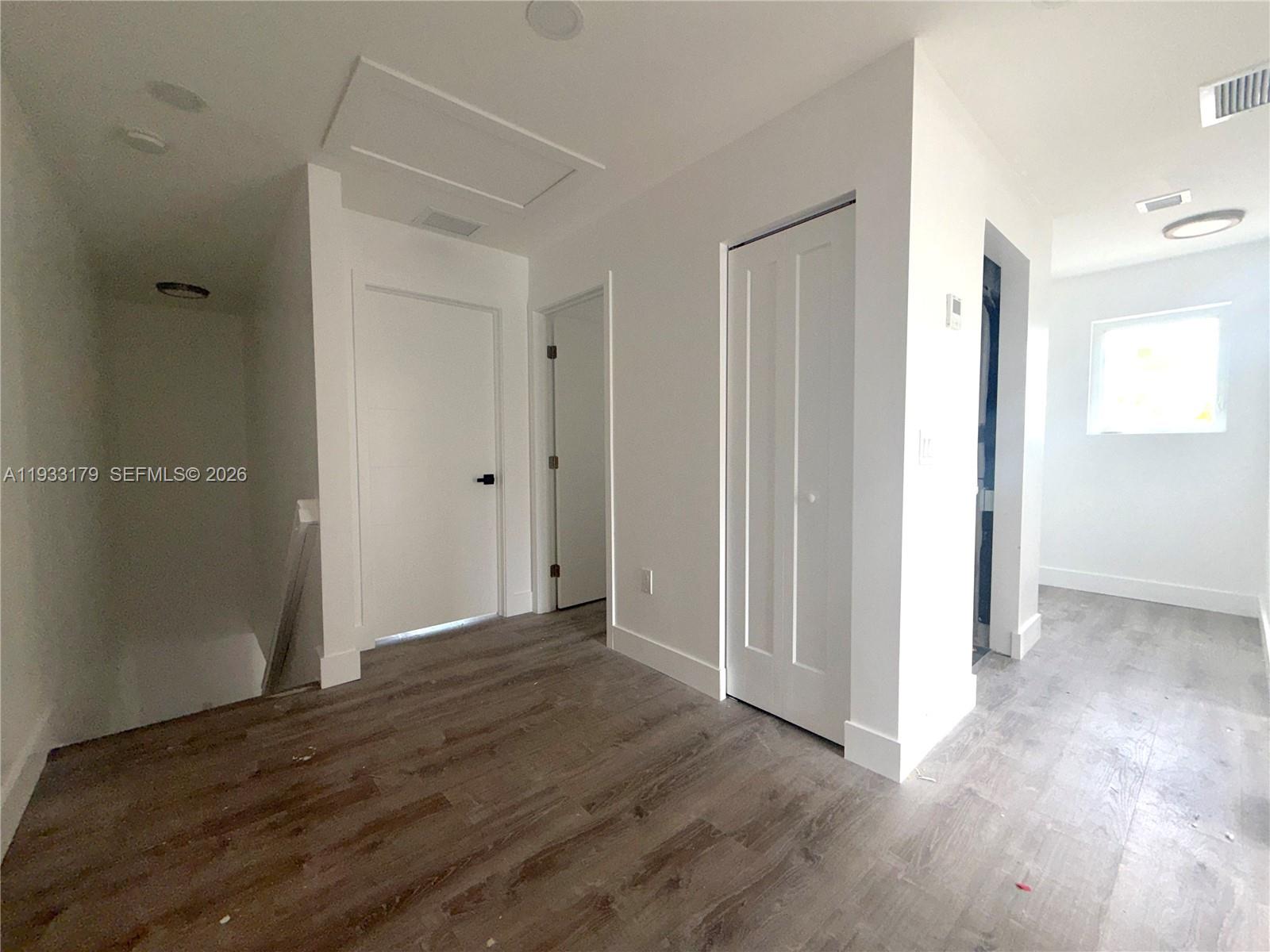 CEDARHURST - Residential Income