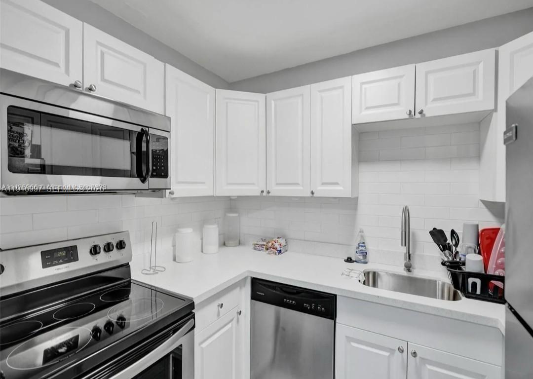 ORIOLE ESTATES SEC 8 - Residential Income