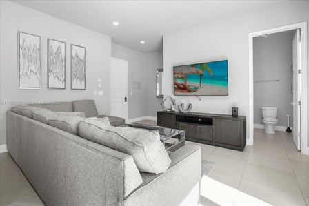 7740 SANDY RIDGE DR — listing photo 9
