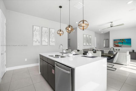7740 SANDY RIDGE DR — listing photo 4