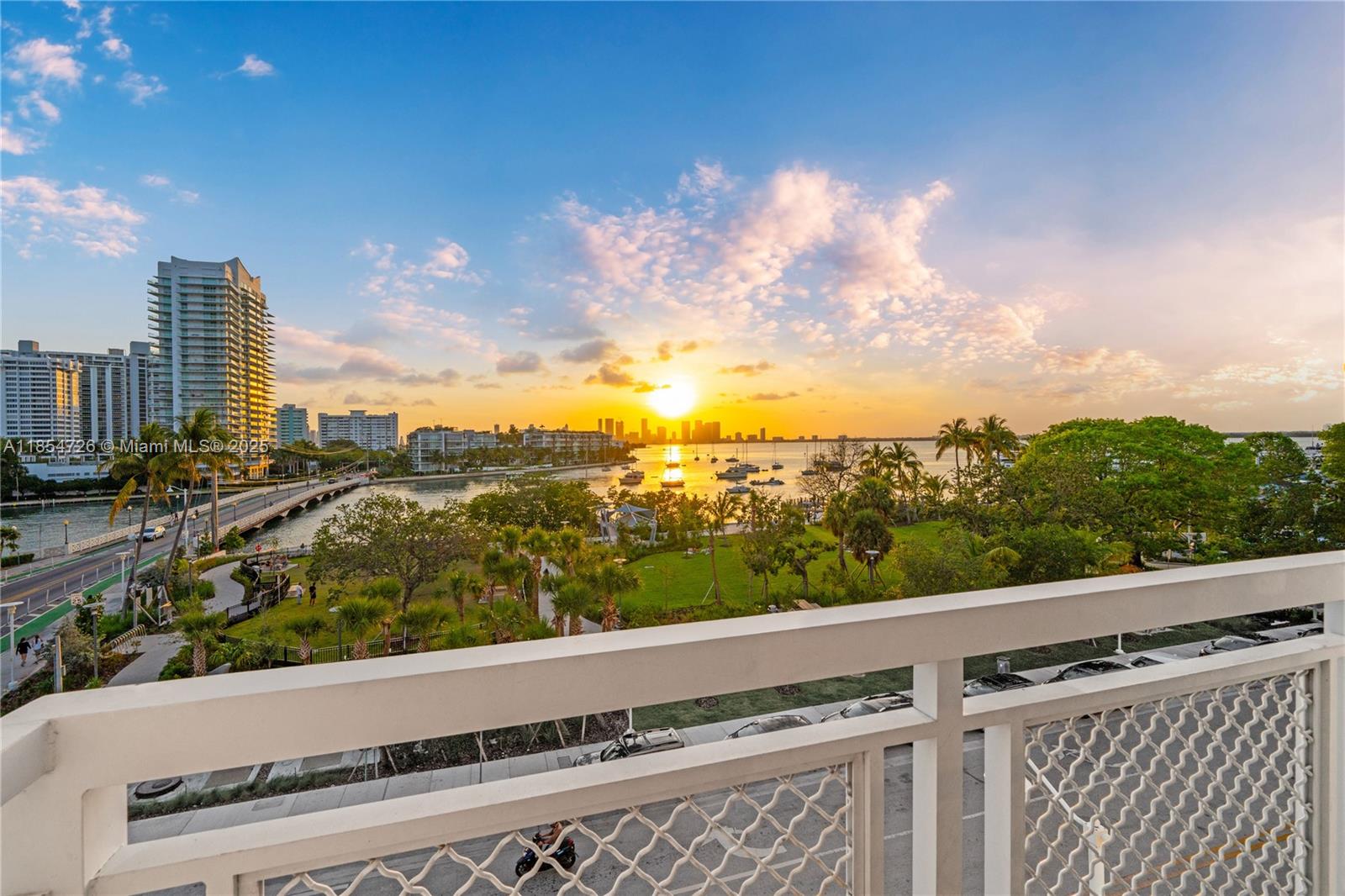 THE LOFTS AT SOUTH BEACH - Residential Lease