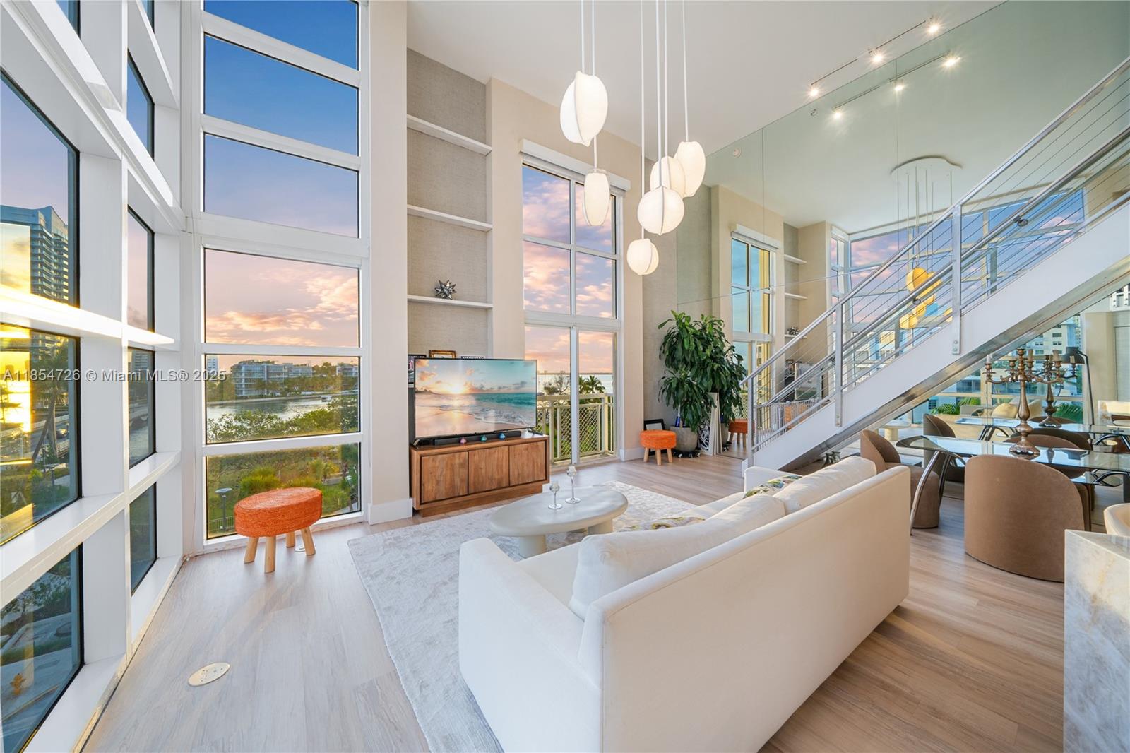 1701 Sunset Harbour Dr L501