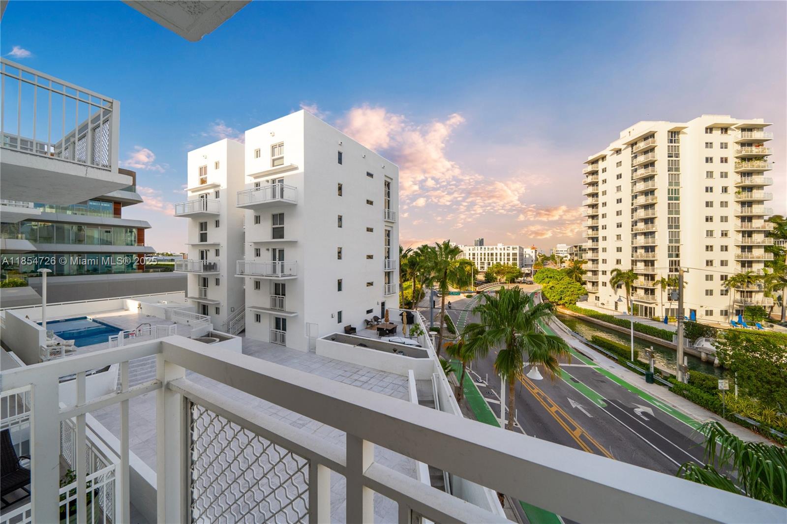 THE LOFTS AT SOUTH BEACH - Residential Lease