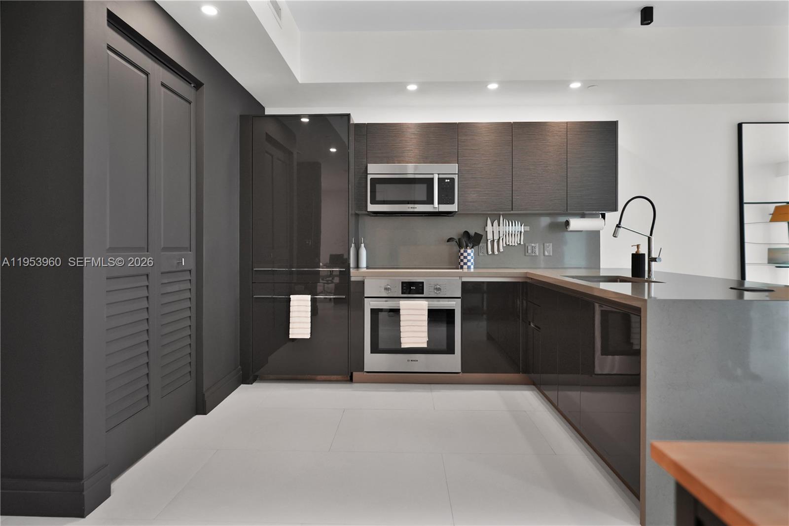 1080 Brickell Ave 1802