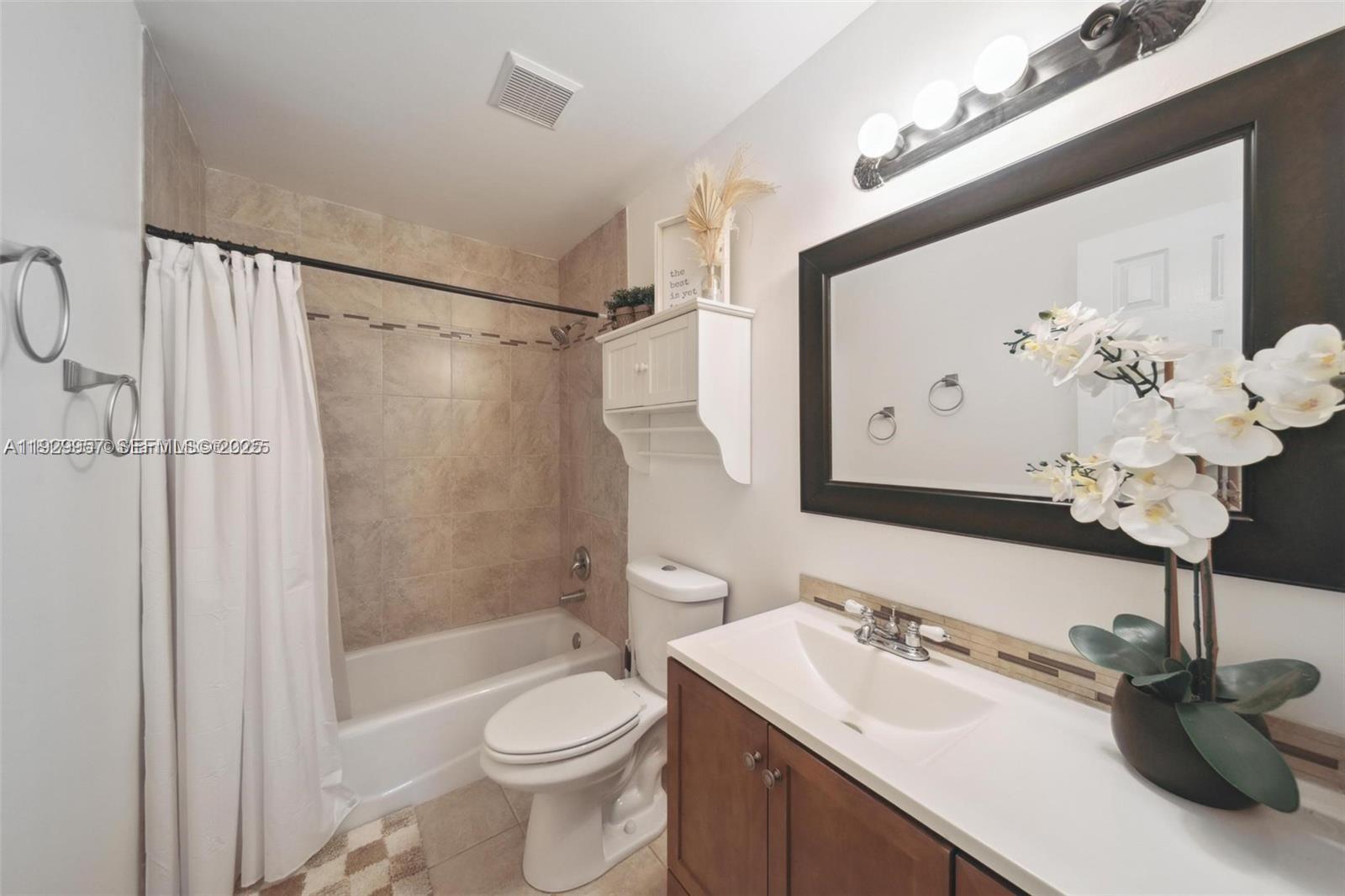 LAKES OF DEER CREEK - Residential Lease