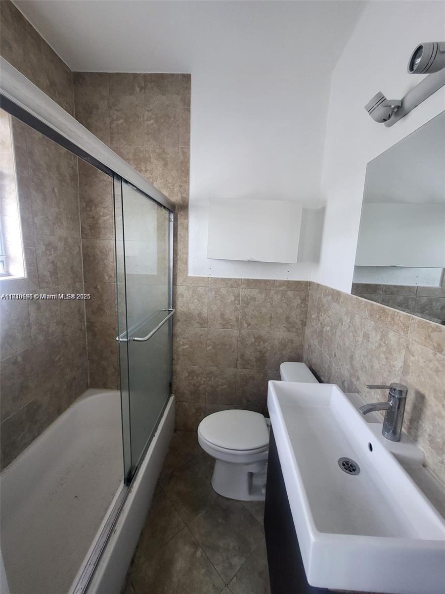 MONTERREY CONDO - Residential Lease