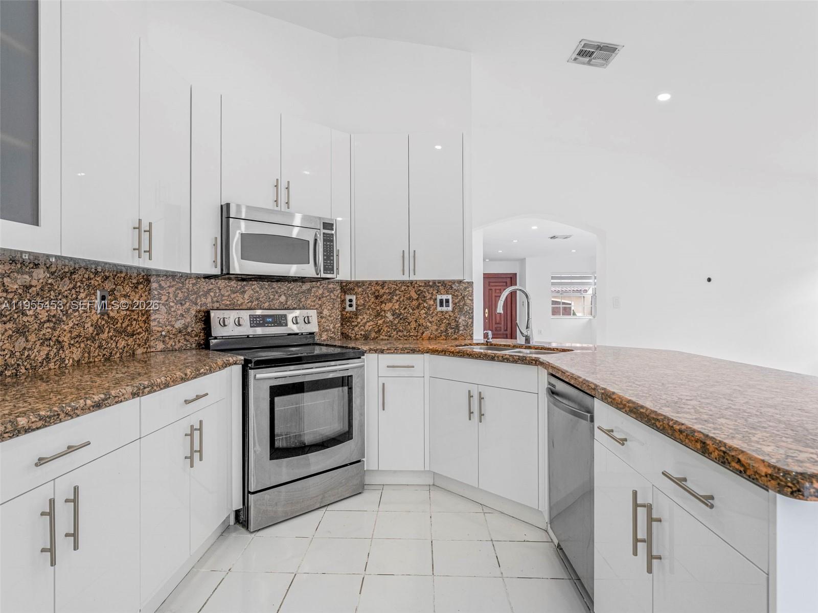 HIGHLANDS AT KENDALL - Residential