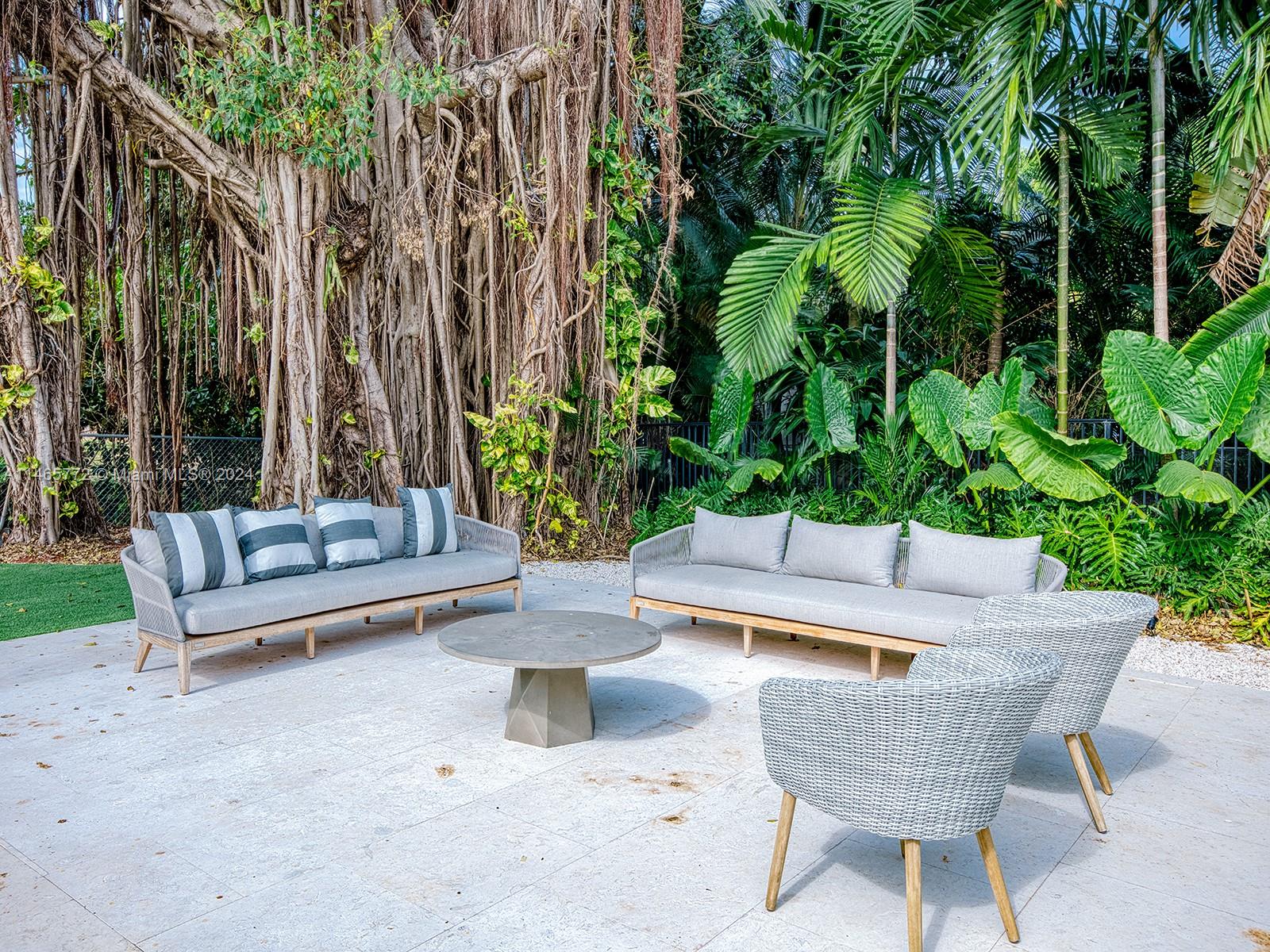 COCOPLUM SEC 1 - Residential