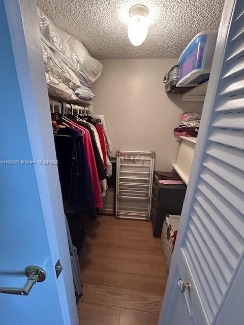 MEADOWBROOK LAKES CONDO - Residential
