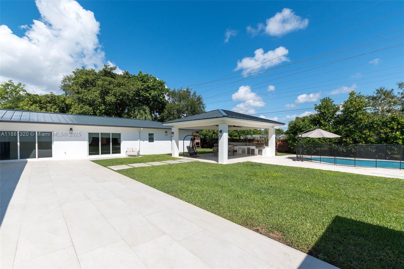 TANGLEWOOD GDNS - Residential