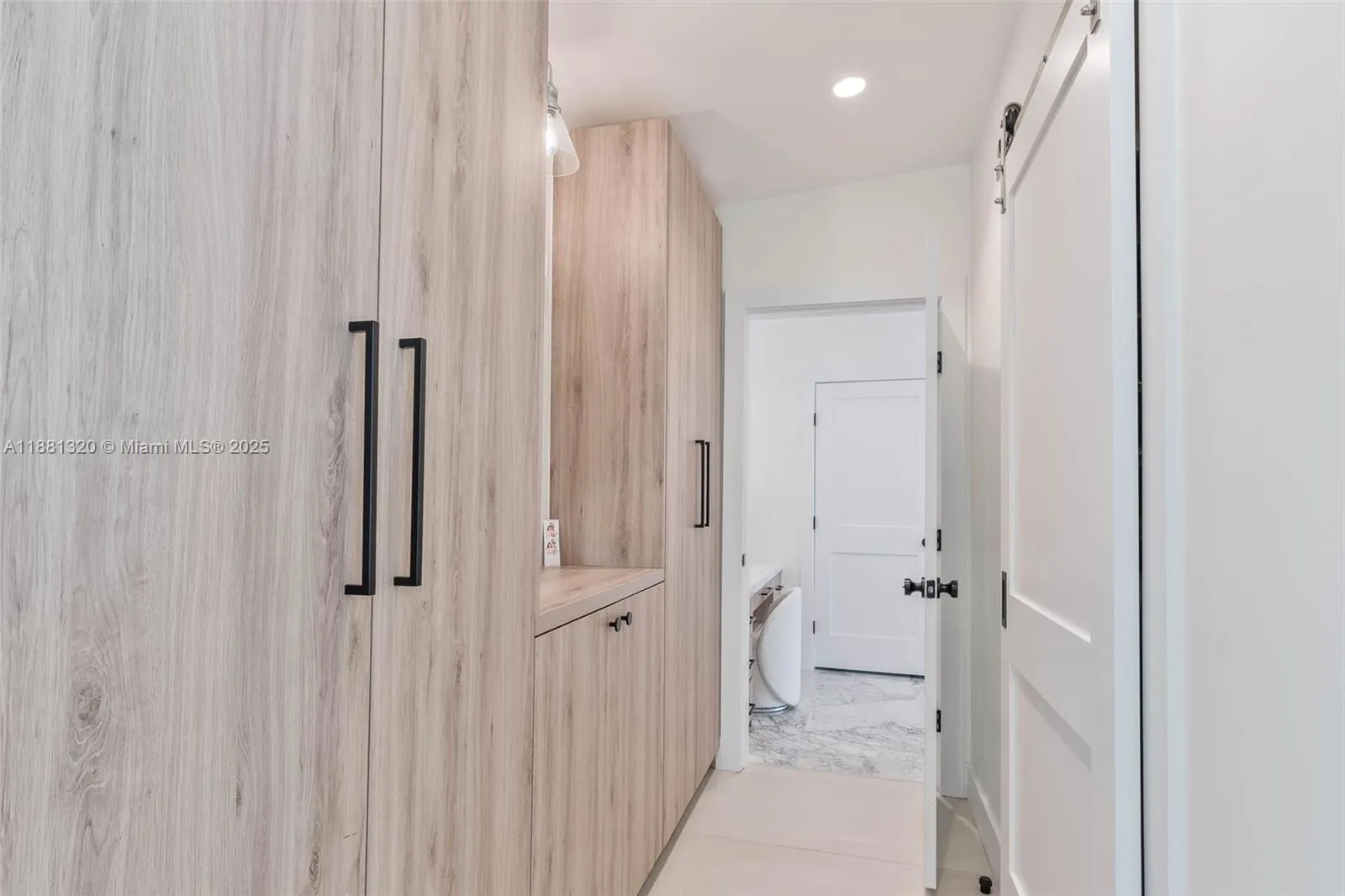 Palmetto Bay, Florida 33158, United States, 5 Bedrooms Bedrooms, ,4 BathroomsBathrooms,Residential,Active,213948