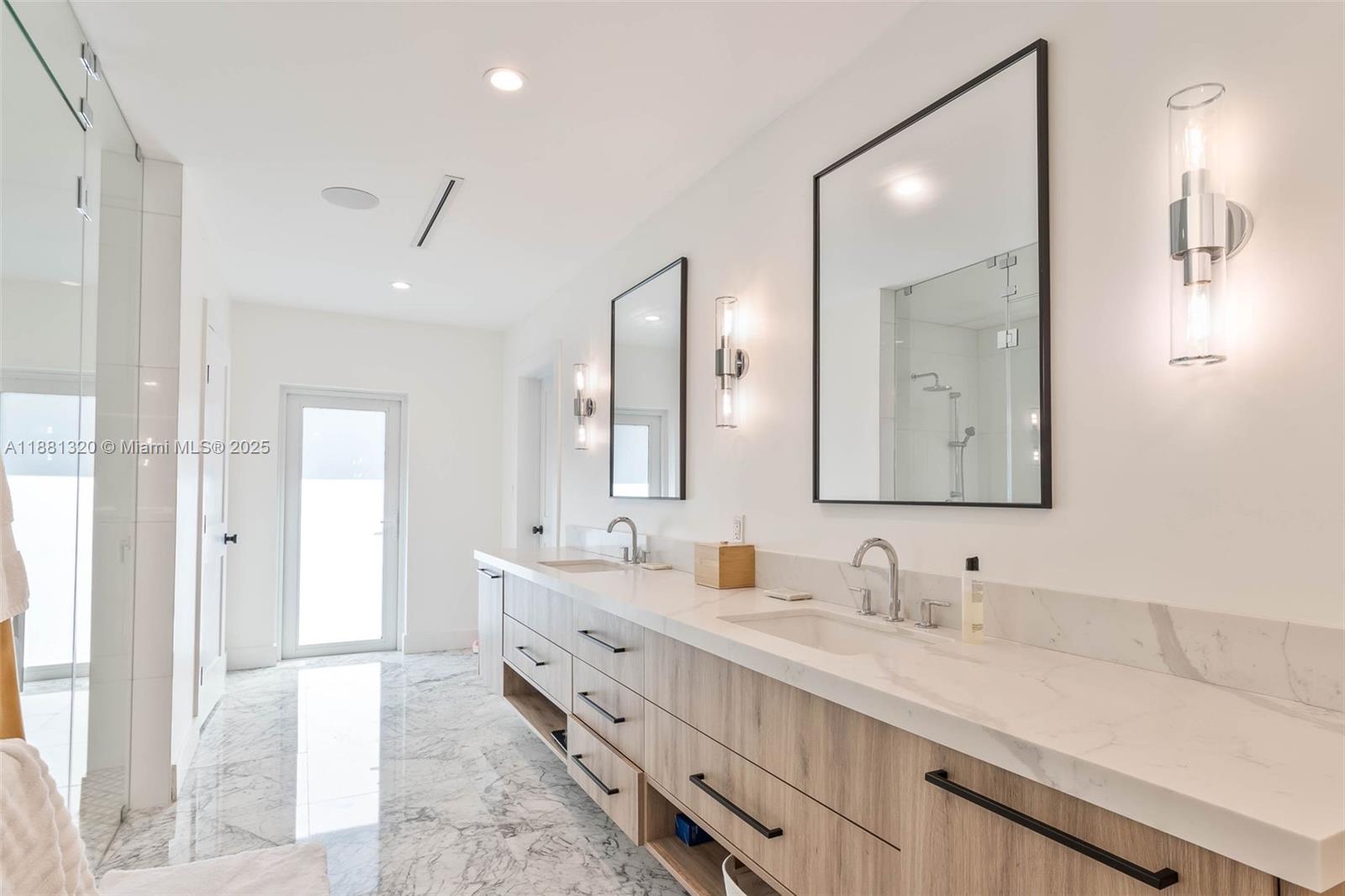 TANGLEWOOD GDNS - Residential