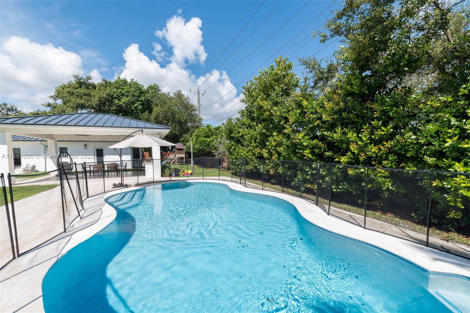 TANGLEWOOD GDNS - Residential