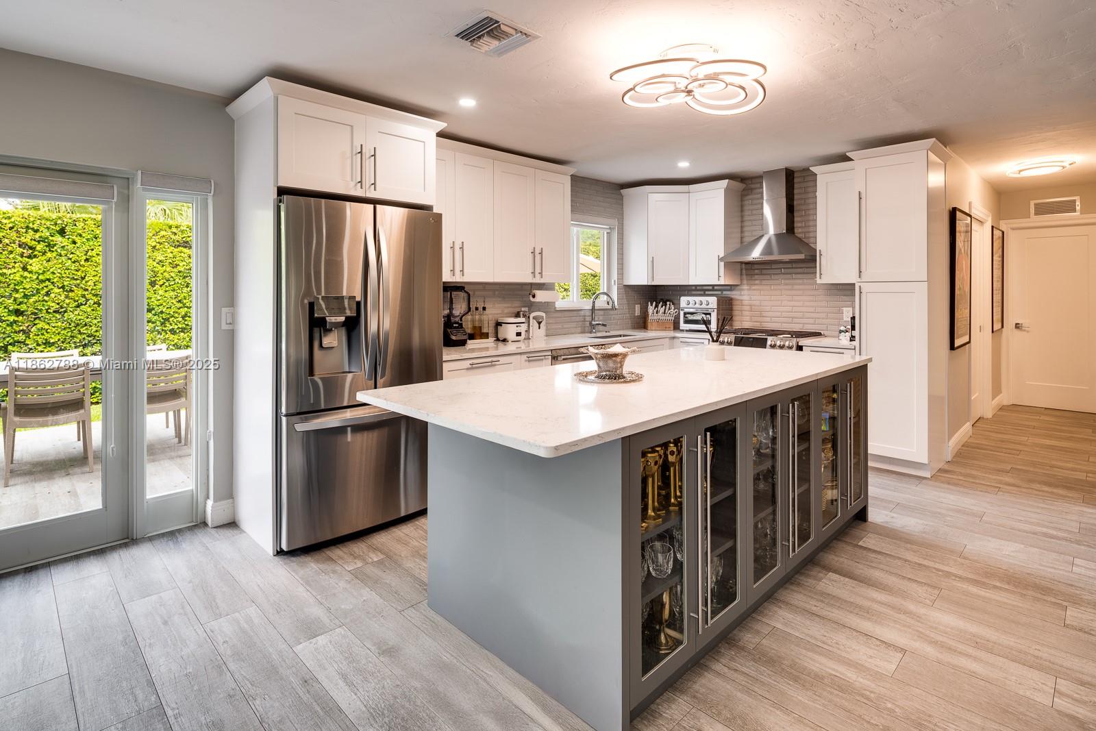 CORAL GABLES RIVIERA SEC - Residential