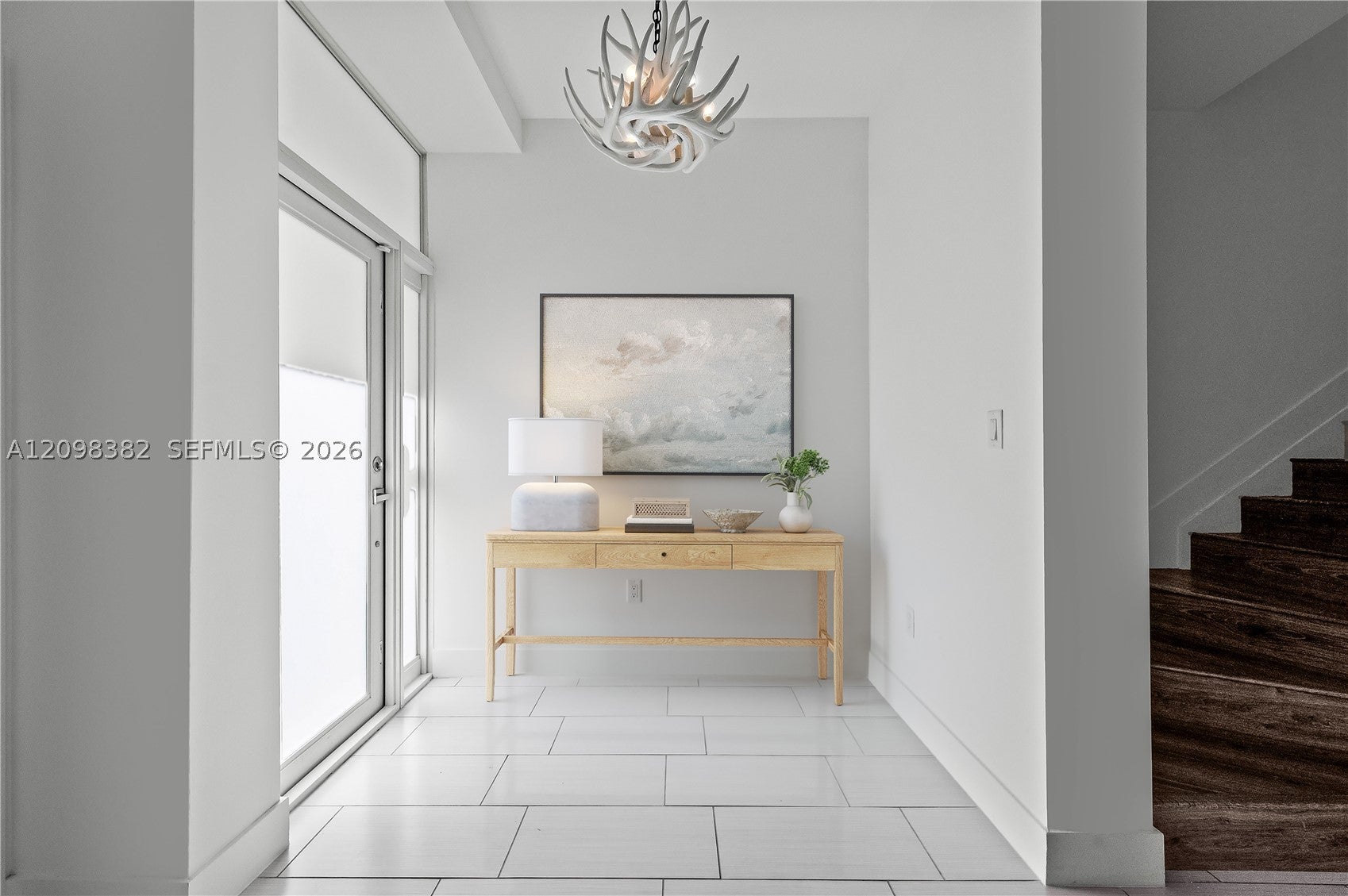 View photos, virtual tours, details... 2461 NE 135th St