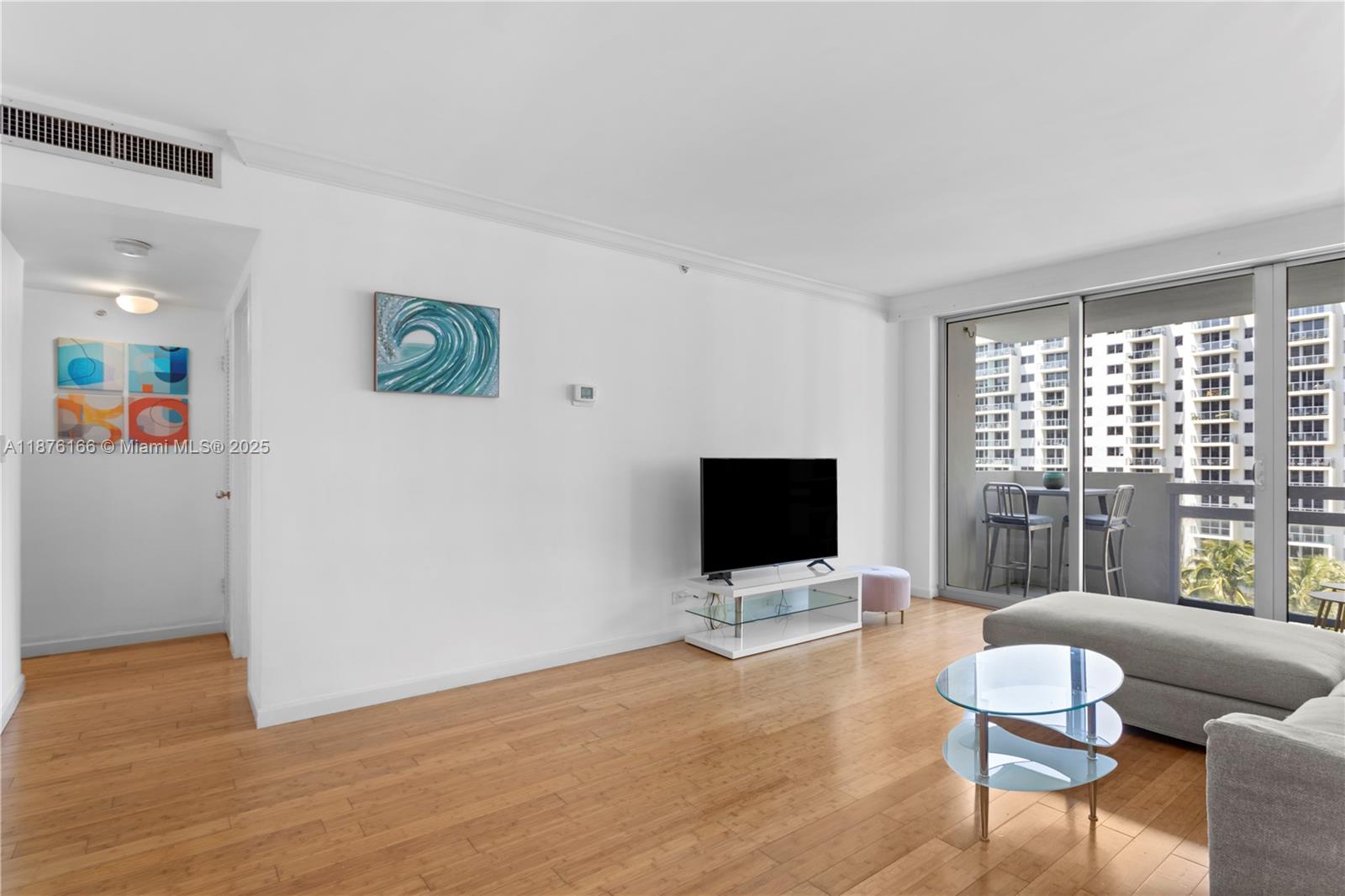 FLAMINGO SOUTH BEACH I CO - Residential