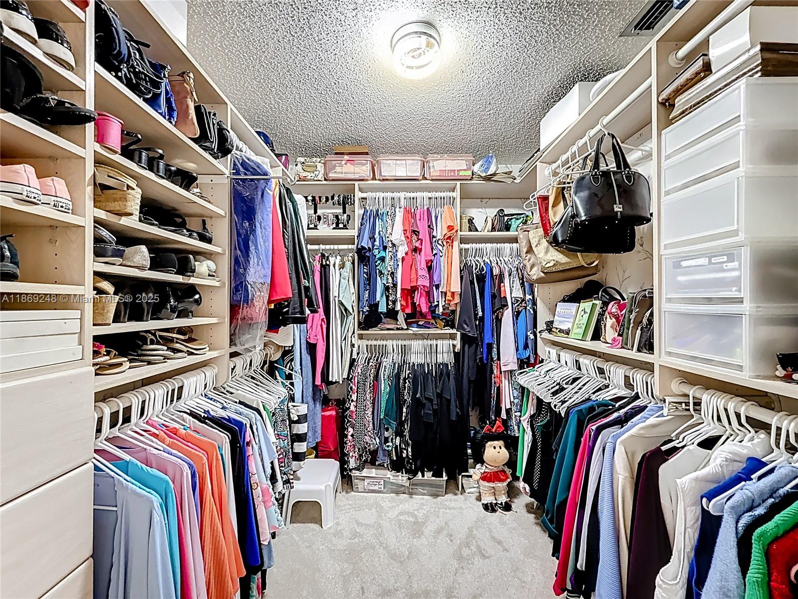 PINEWOOD ESTATES - Residential Lease