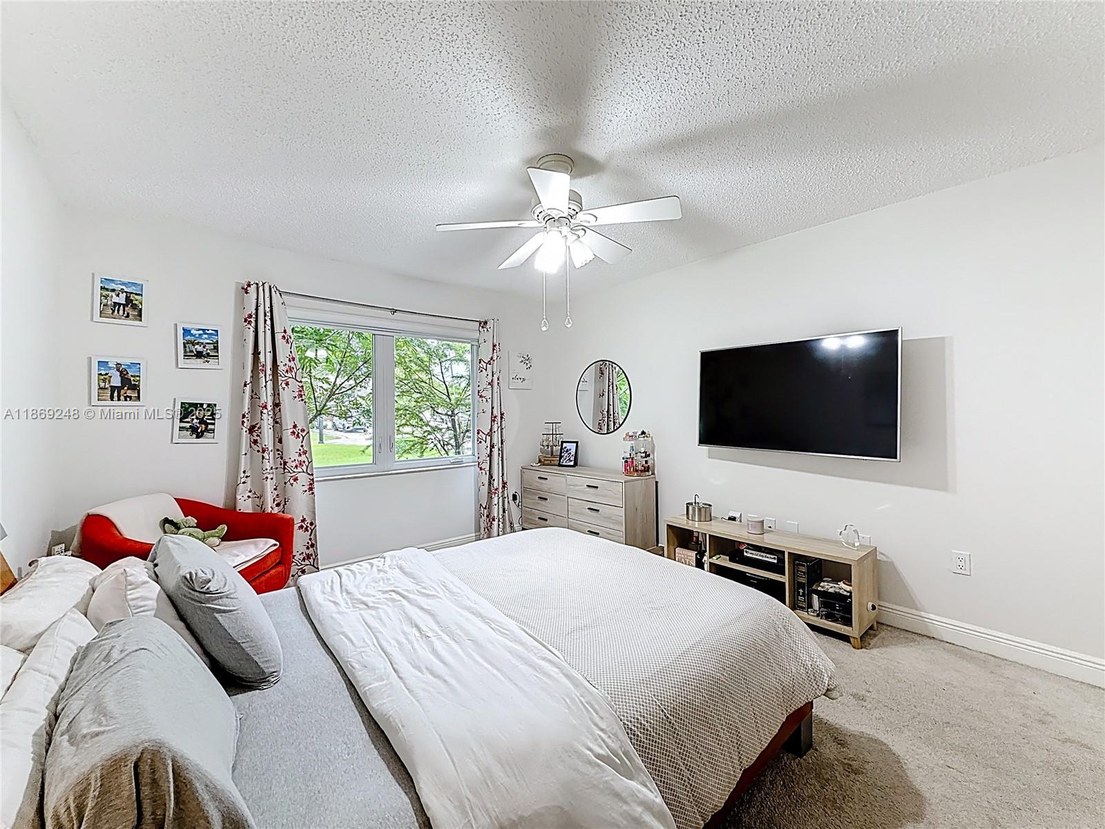 PINEWOOD ESTATES - Residential Lease