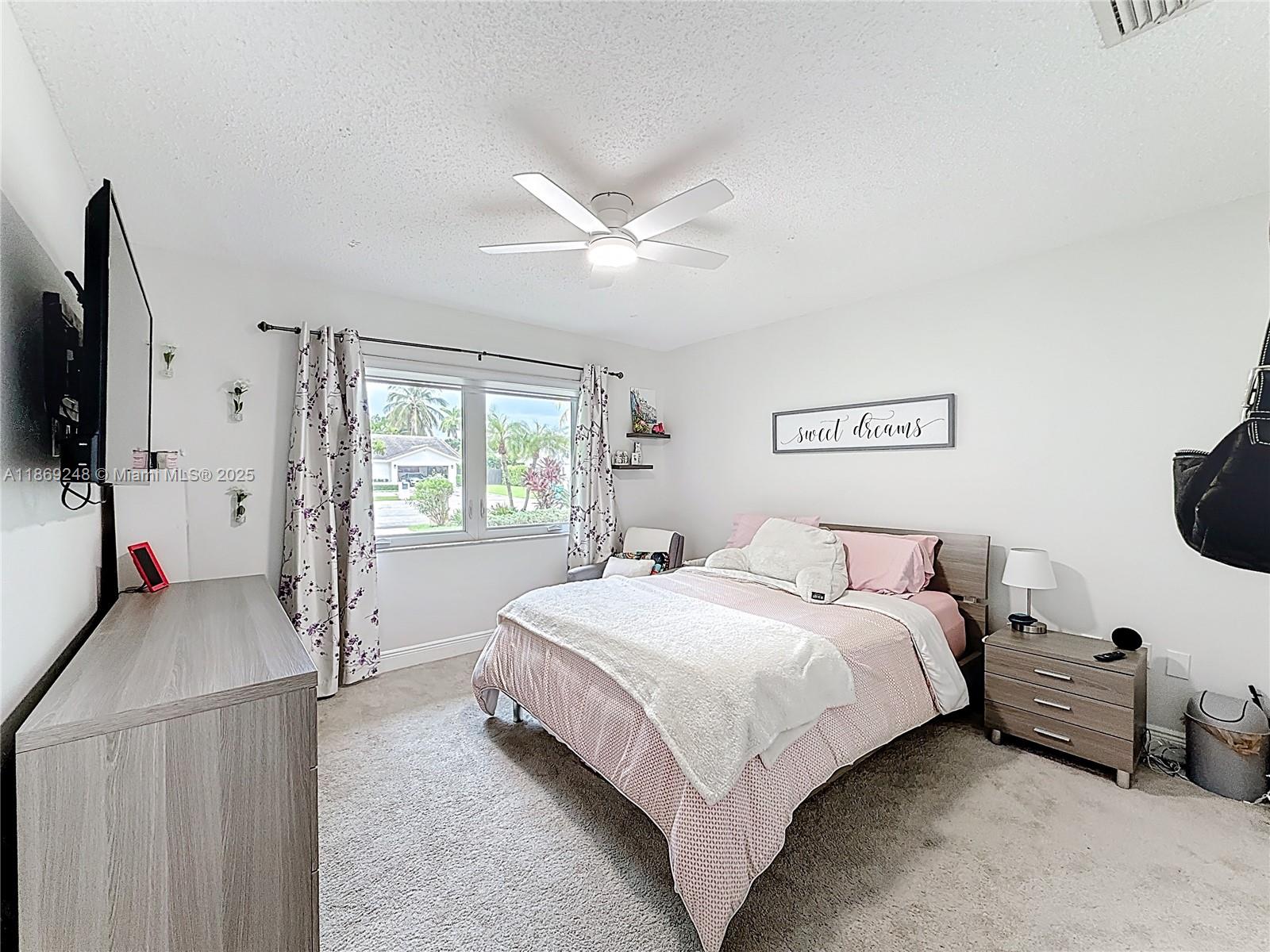 PINEWOOD ESTATES - Residential Lease