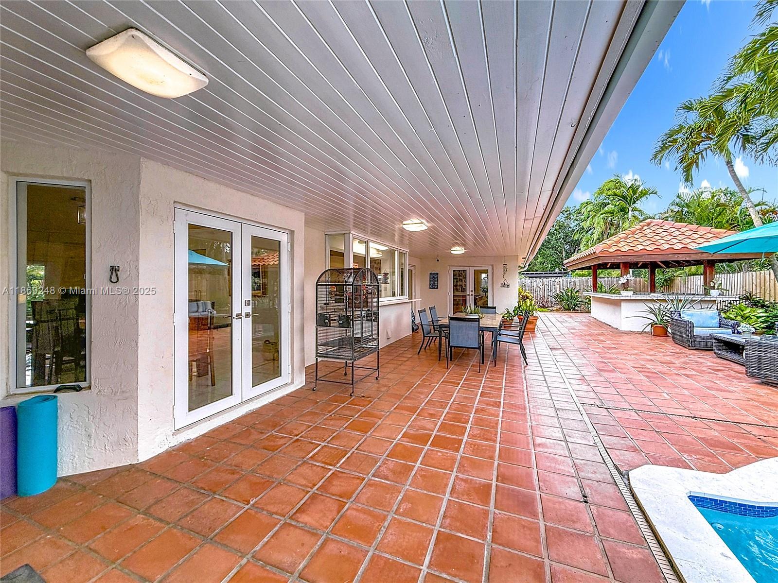 PINEWOOD ESTATES - Residential Lease