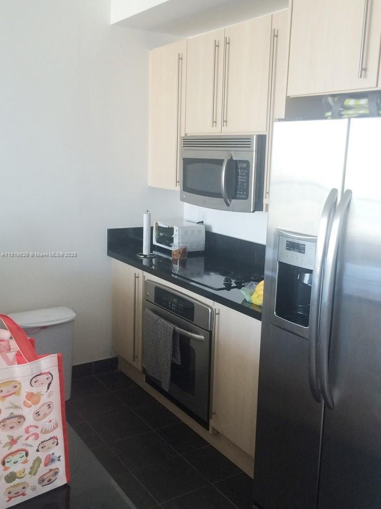THE AXIS ON BRICKELL - Residential Lease