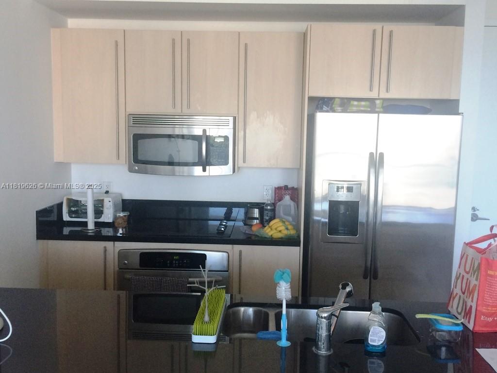 THE AXIS ON BRICKELL - Residential Lease