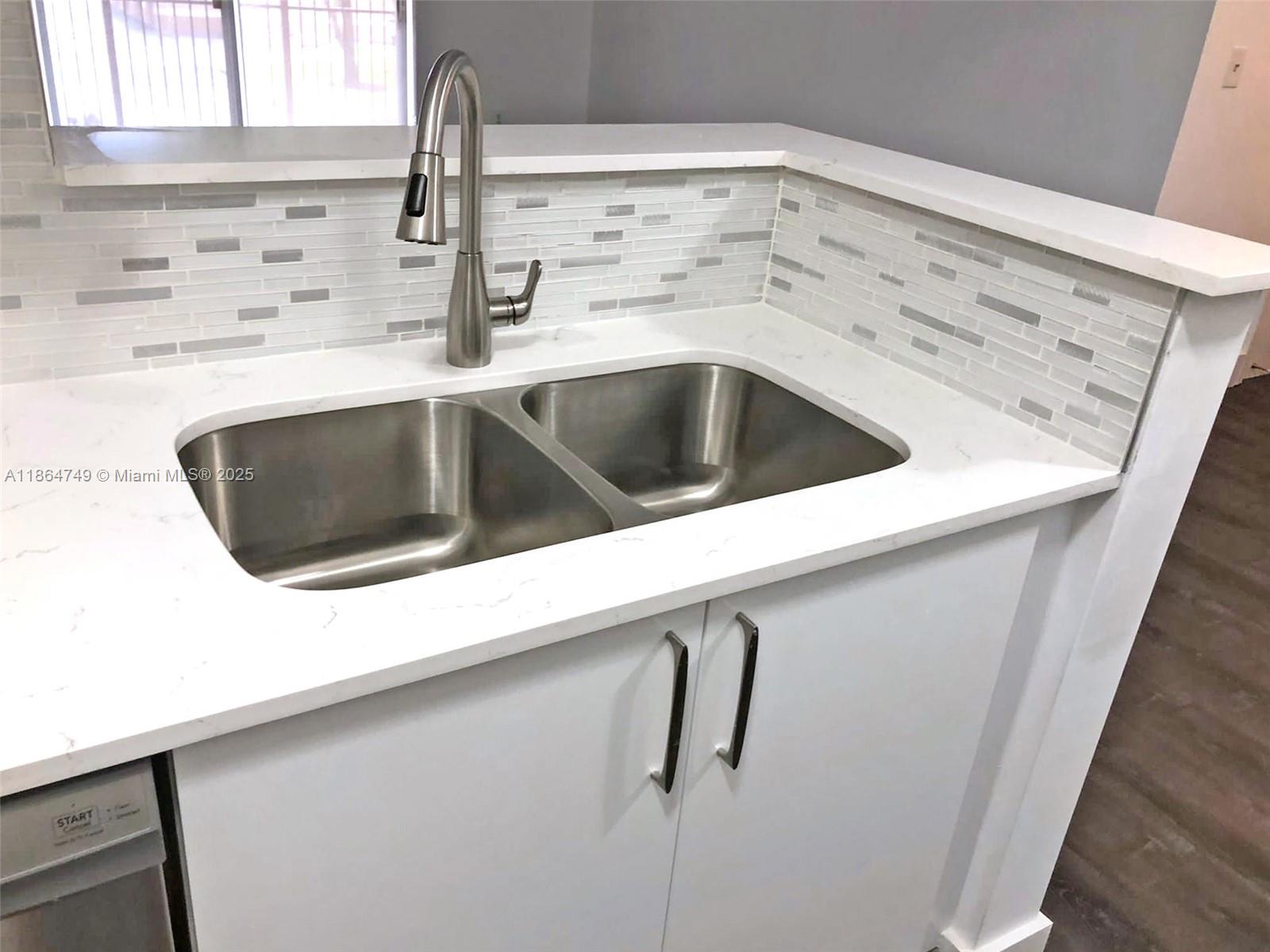 MARQUESA CONDO - Residential