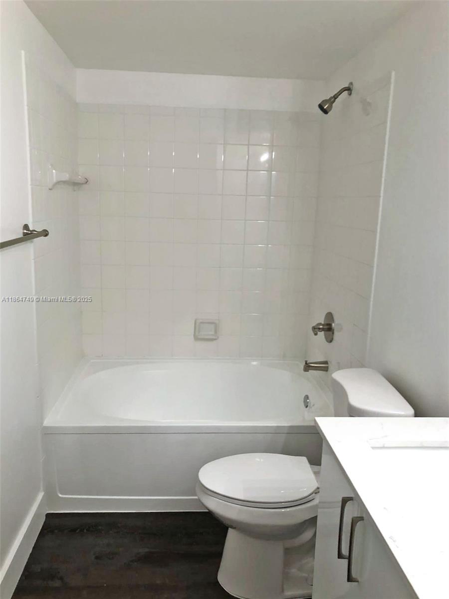 MARQUESA CONDO - Residential