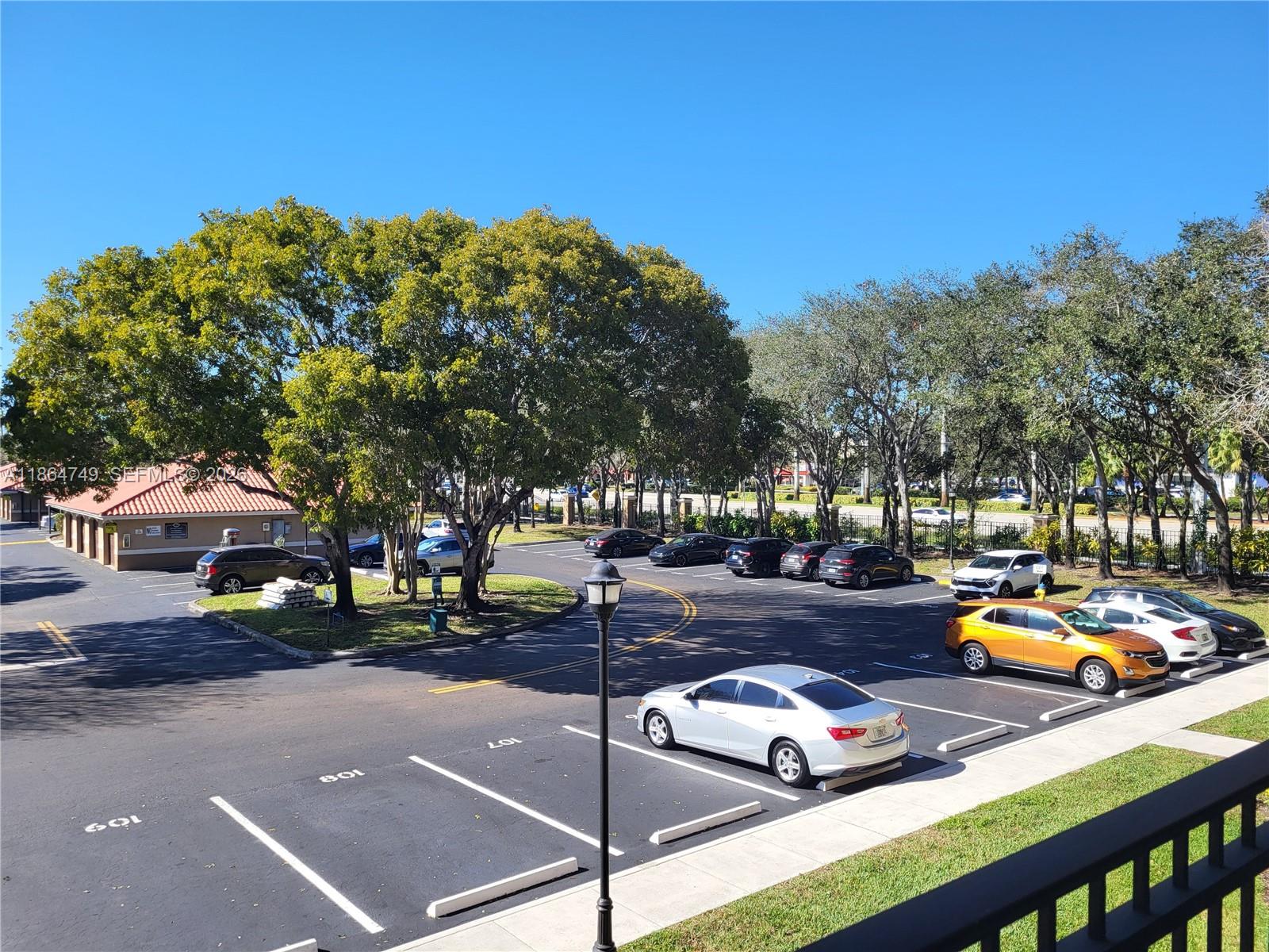 MARQUESA CONDO - Residential