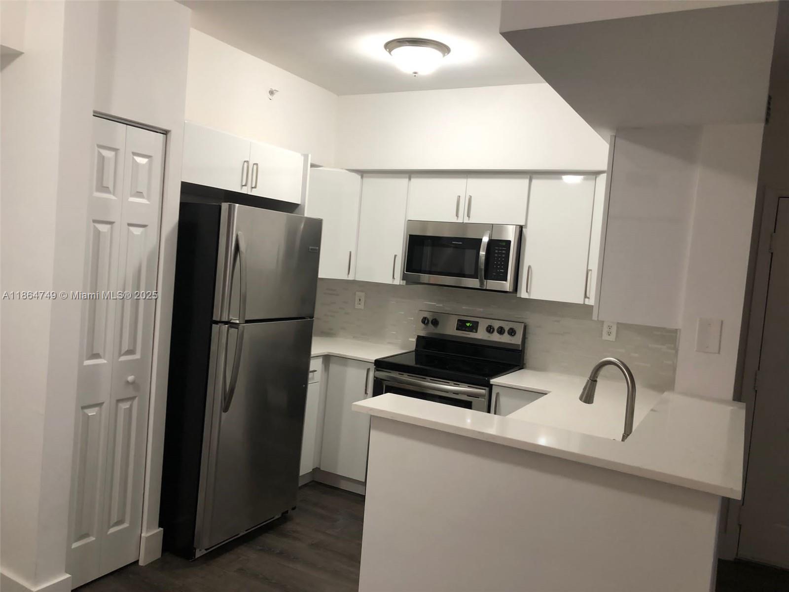 101 SW 117th Ave 7205