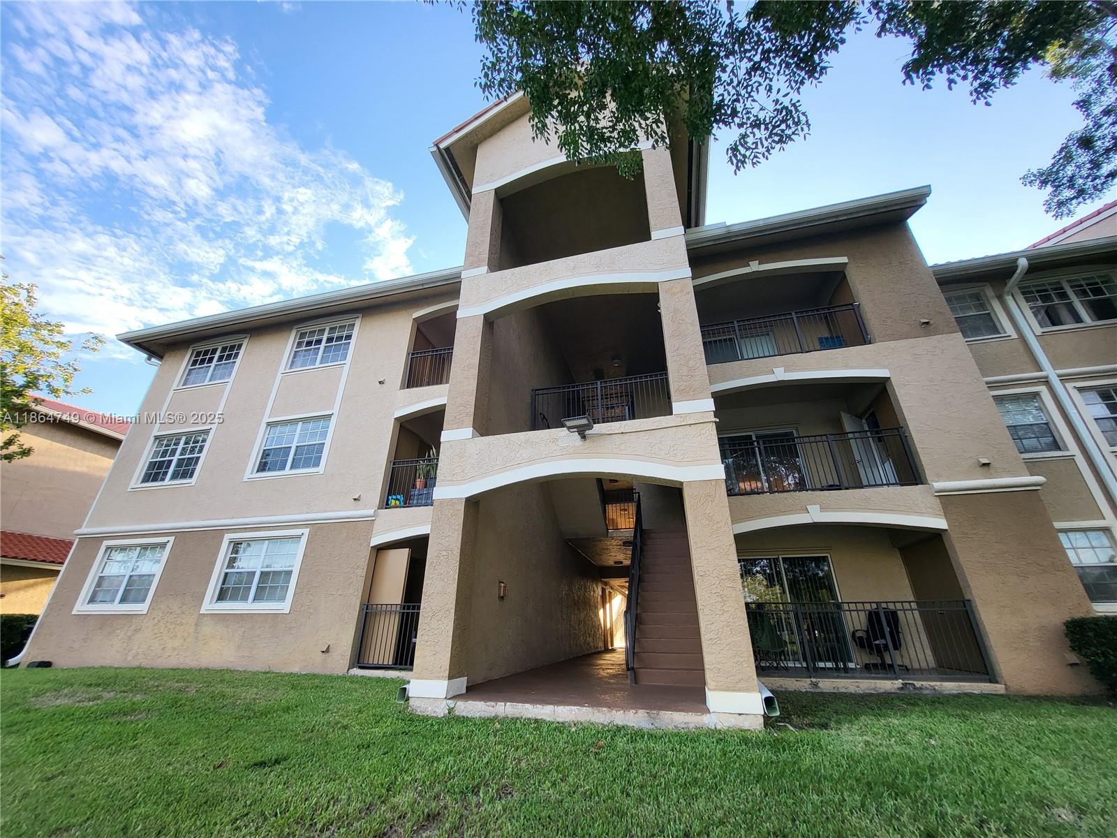 MARQUESA CONDO - Residential