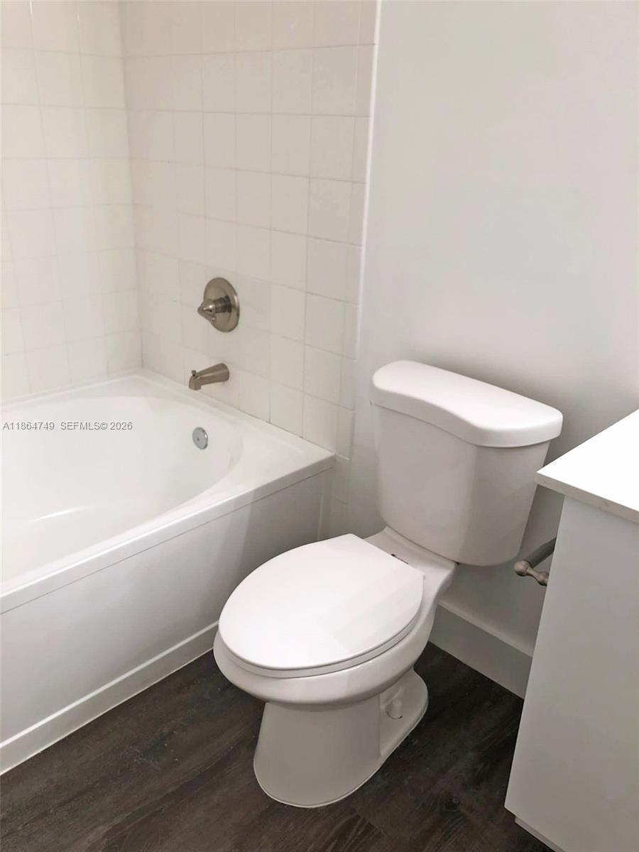 MARQUESA CONDO - Residential