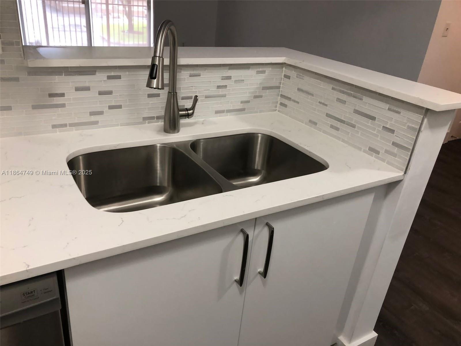 MARQUESA CONDO - Residential