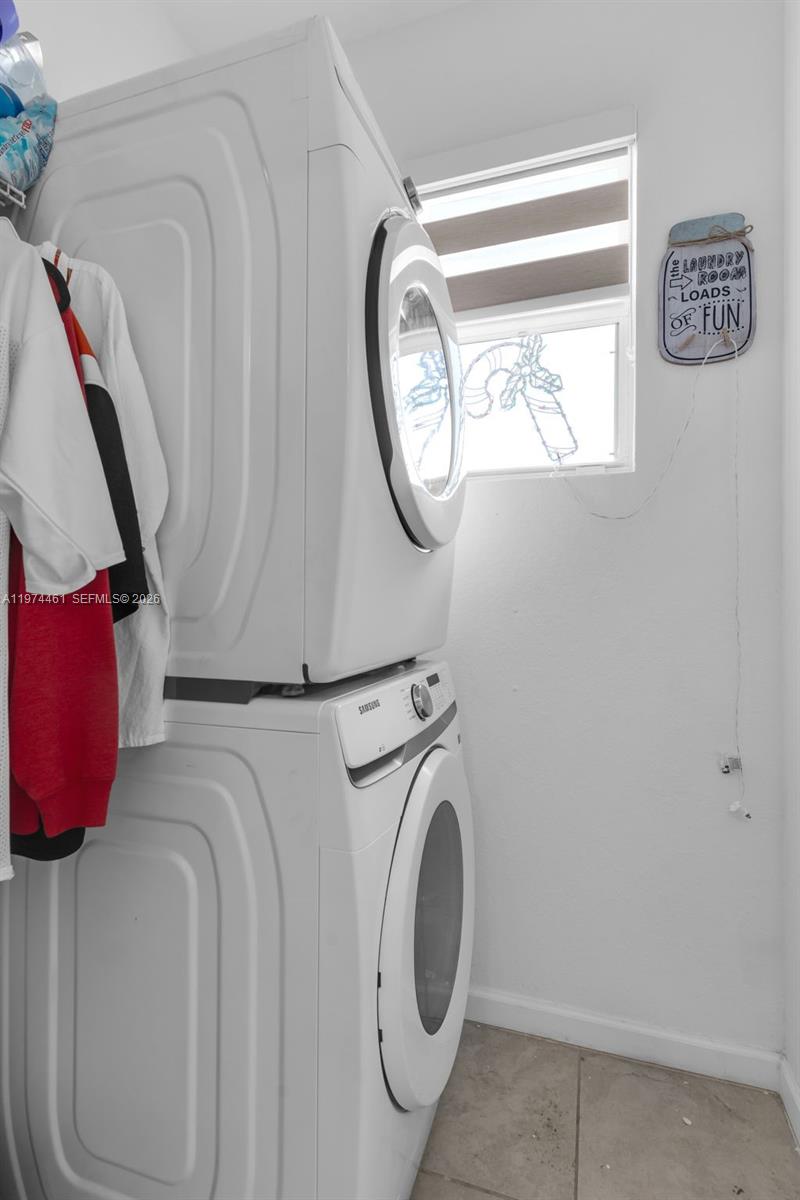 A H AT TURNPIKE SOUTH SEC - Residential