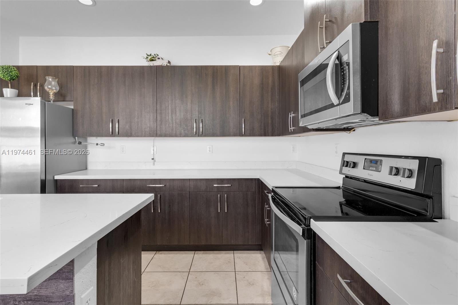 A H AT TURNPIKE SOUTH SEC - Residential