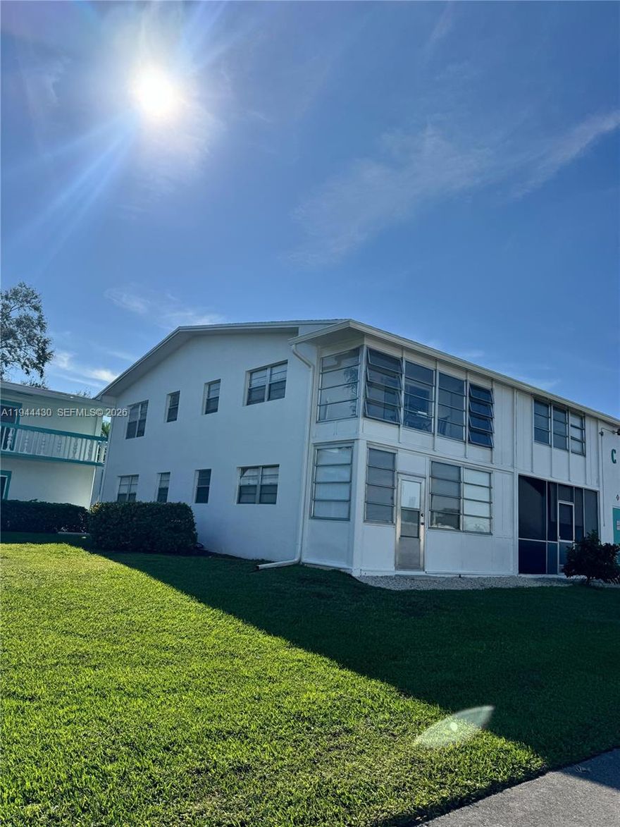 Beautiful 2nd-floor 1-bedroom unit located in a desirable 55+ community. Bright and airy with abundant natural light throughout. Well-maintained and ready for its new owner. Enjoy peaceful community living with amenities designed for an active adult lifestyle.