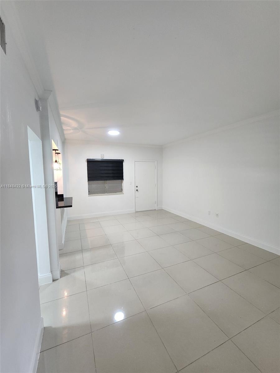 ISLE OF NORMANDY MIAMI VI - Residential Lease