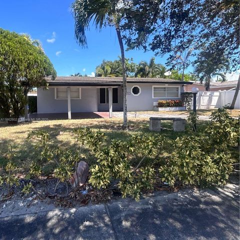 Photo of 221 NE 24th St, Pompano Beach, FL 33064 (MLS # A11862802)