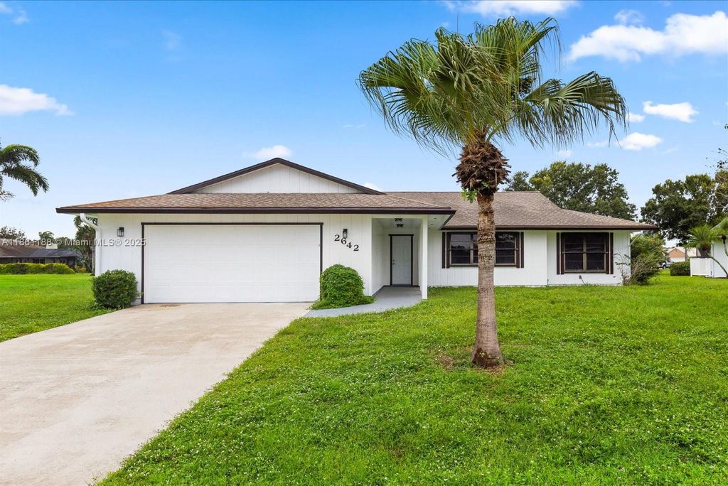 Photo of 2642 SE Emmett Rd, Port St Lucie, FL 34952 (MLS # A11861188)