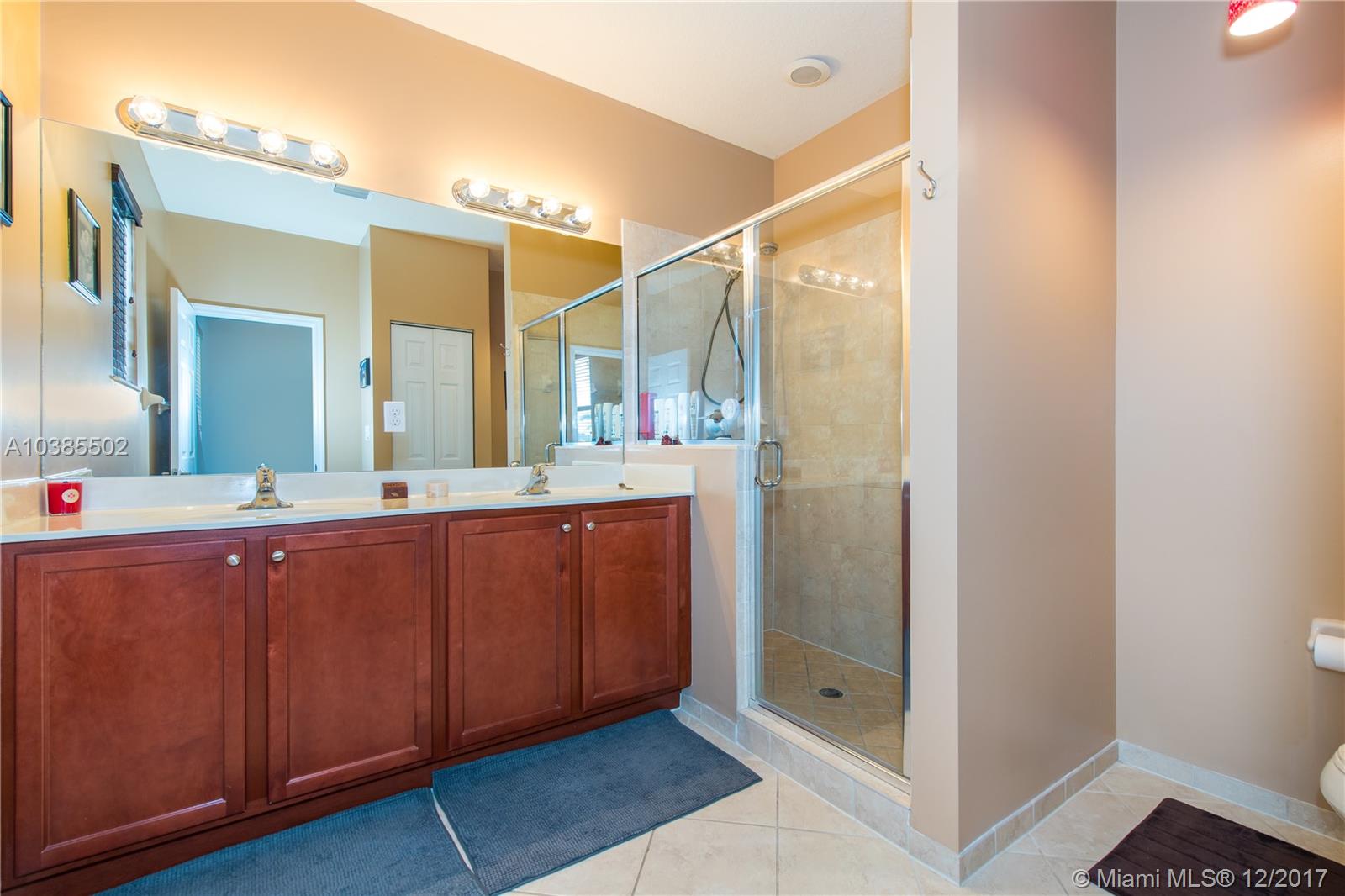 CORAL LAKES KINGDOM - Residential