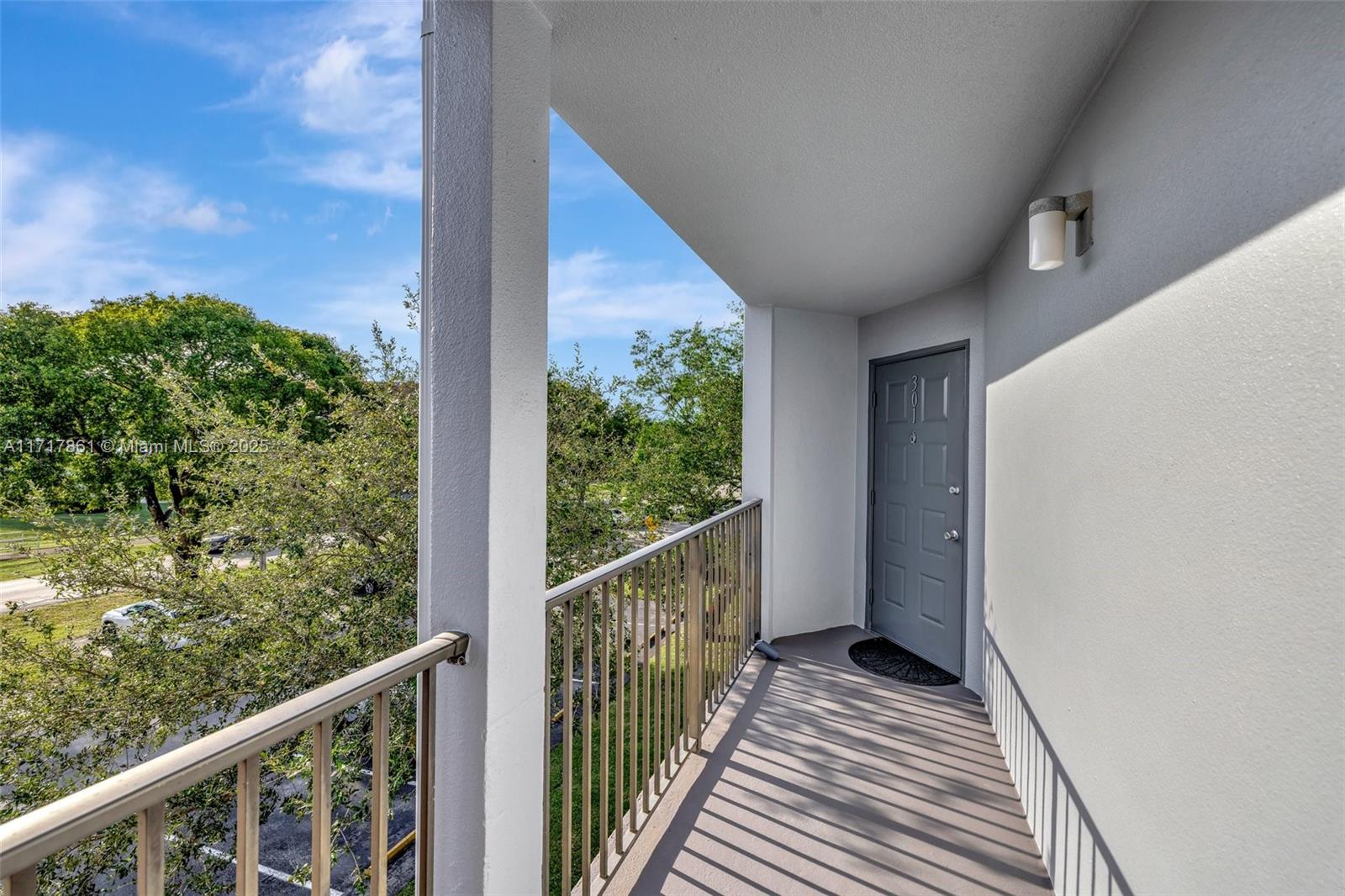 CAMBRIDGE AT CENTURY VILL - Residential