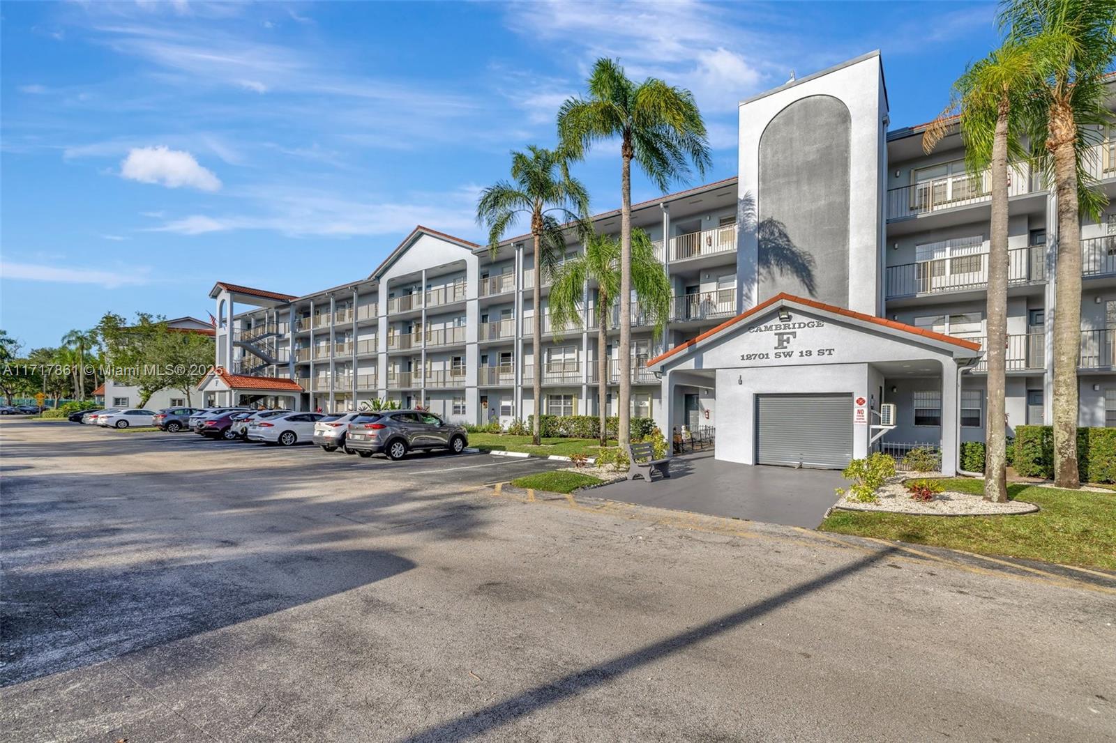 CAMBRIDGE AT CENTURY VILL - Residential