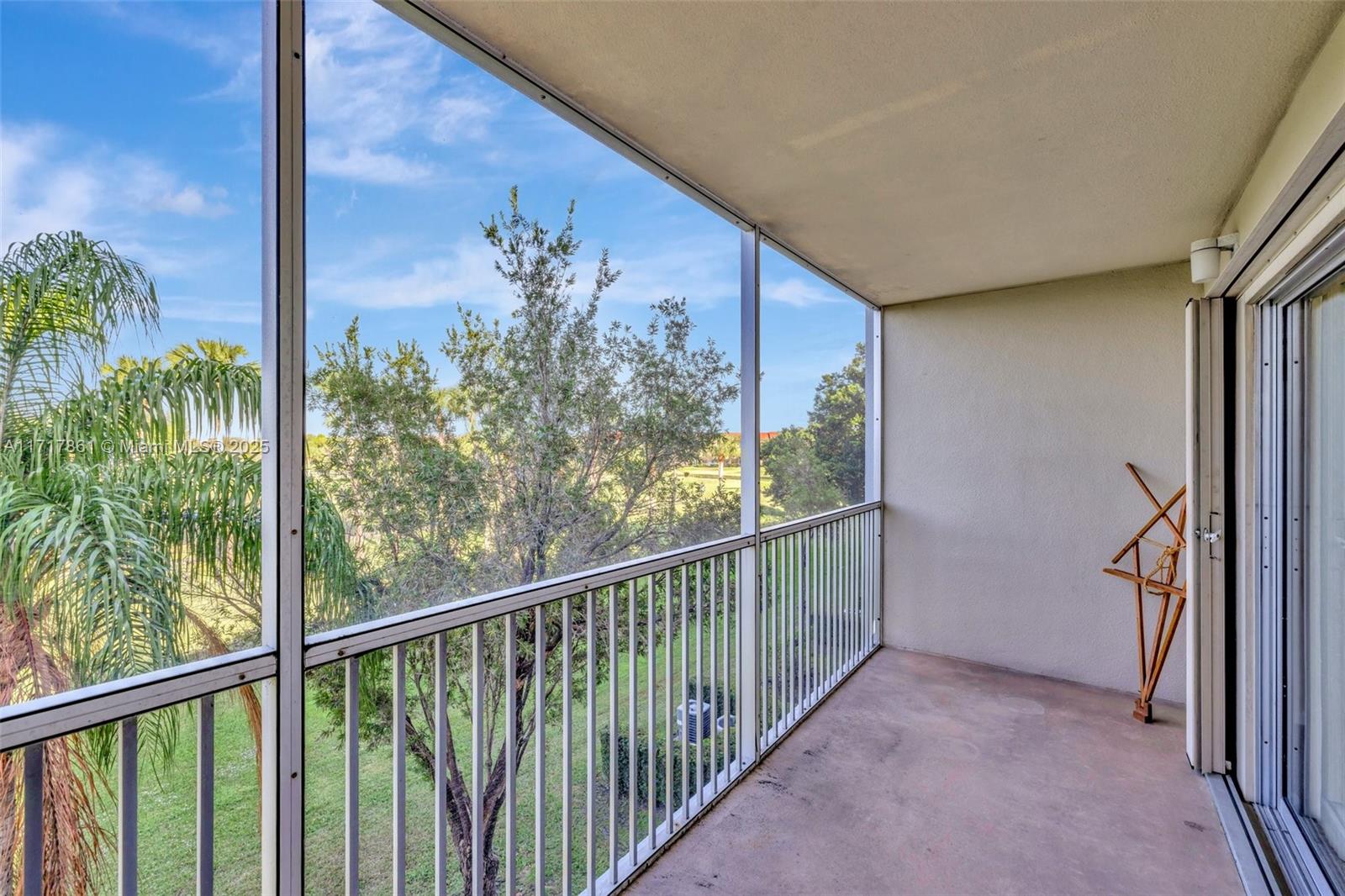 CAMBRIDGE AT CENTURY VILL - Residential