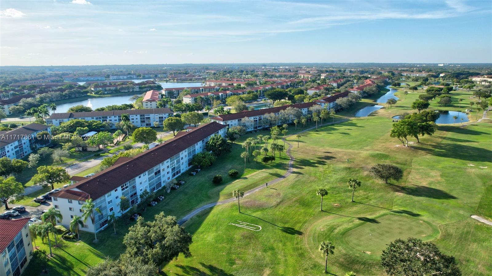 CAMBRIDGE AT CENTURY VILL - Residential