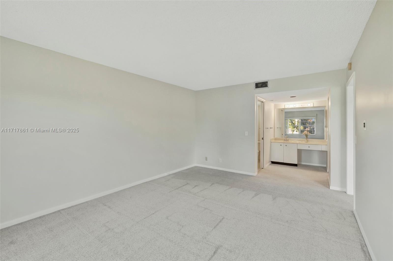 CAMBRIDGE AT CENTURY VILL - Residential