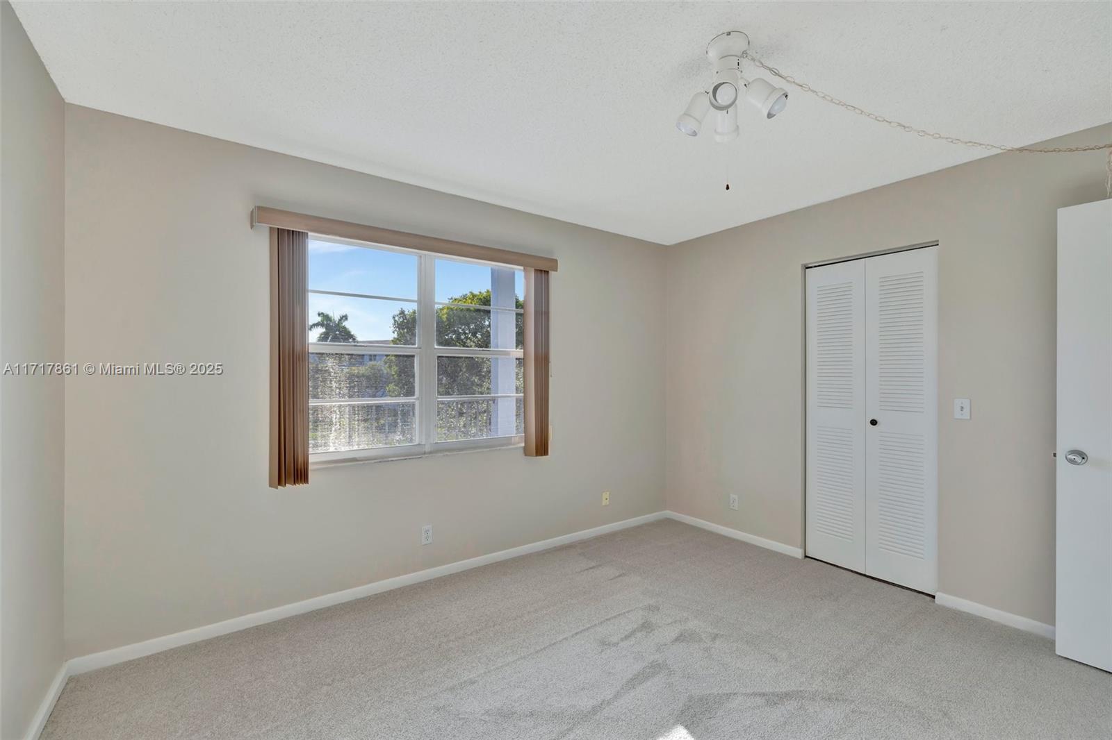 CAMBRIDGE AT CENTURY VILL - Residential