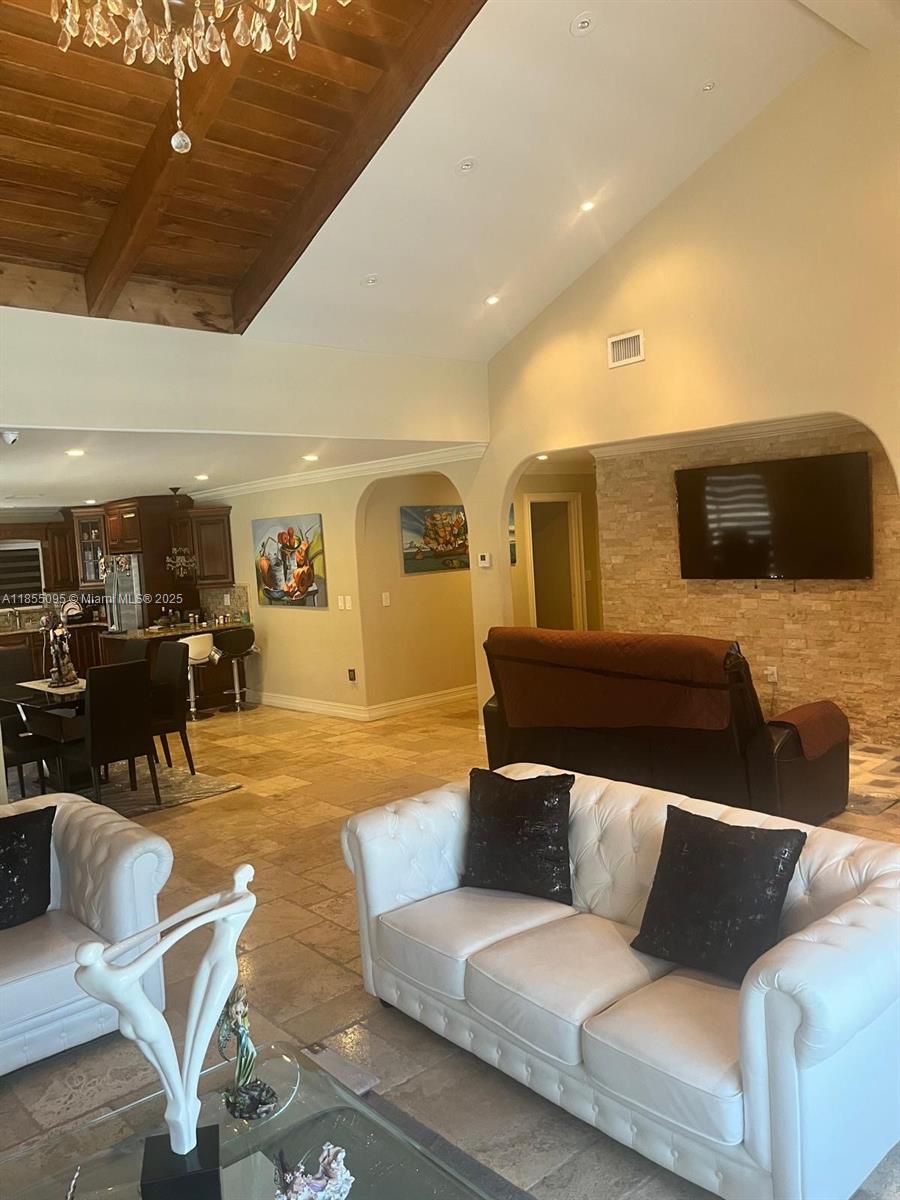 SKY LAKE VILLAS FIRST ADD - Residential