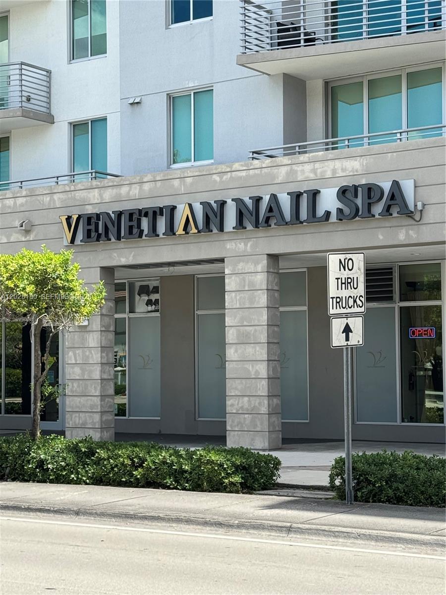 MIDTOWN DORAL CONDO 4 - Residential
